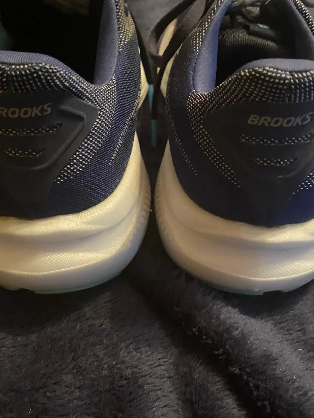 Brooks Women’s Ghost 17 sz 8.5